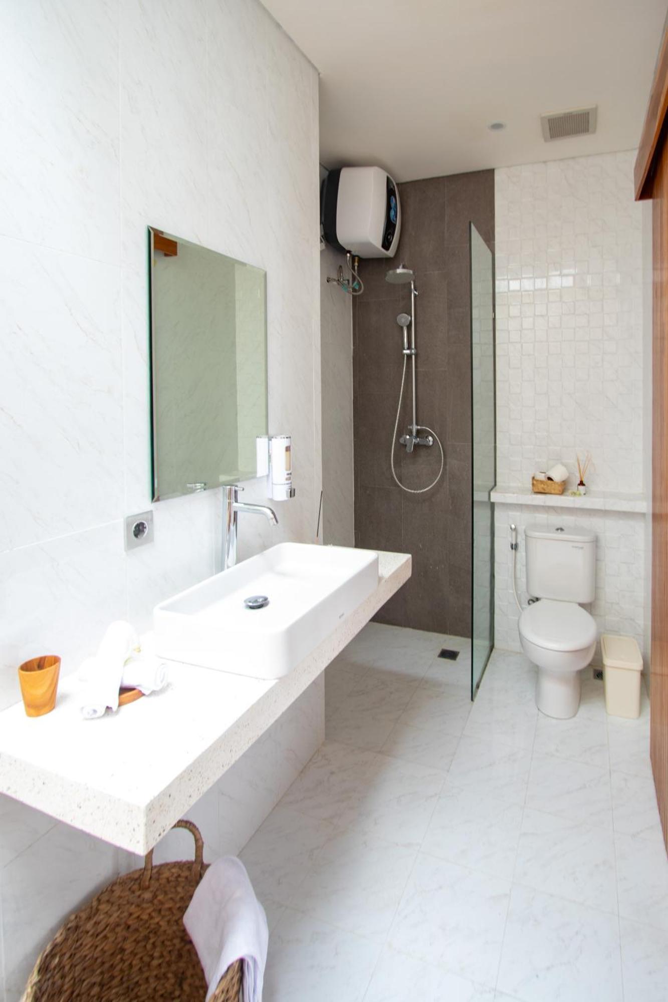 A12 - Private In - Big Pool - New Villa Seminyak (Bali)