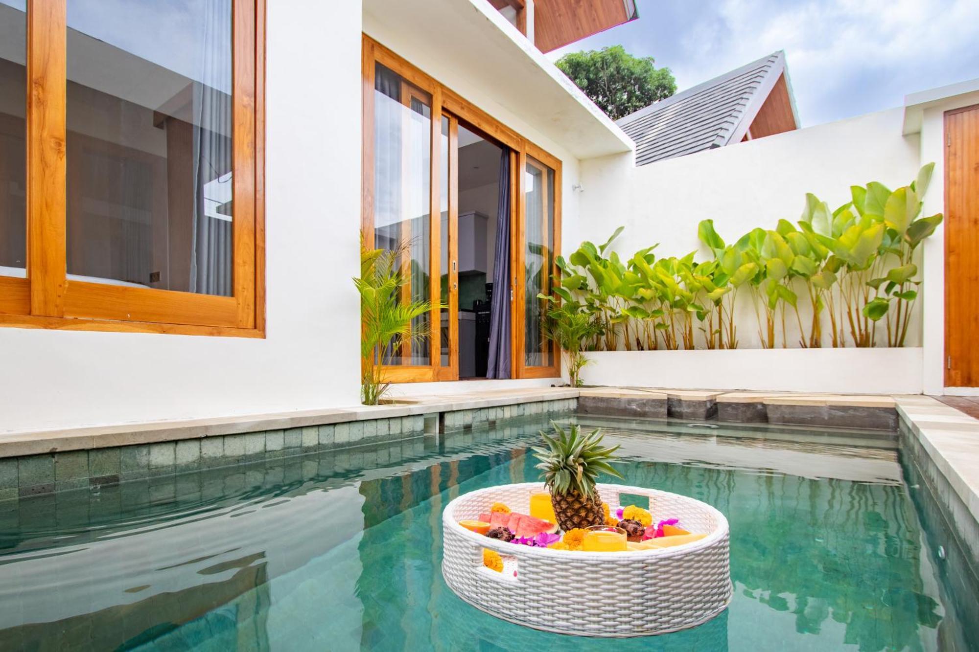 A12 - Private In - Big Pool - New