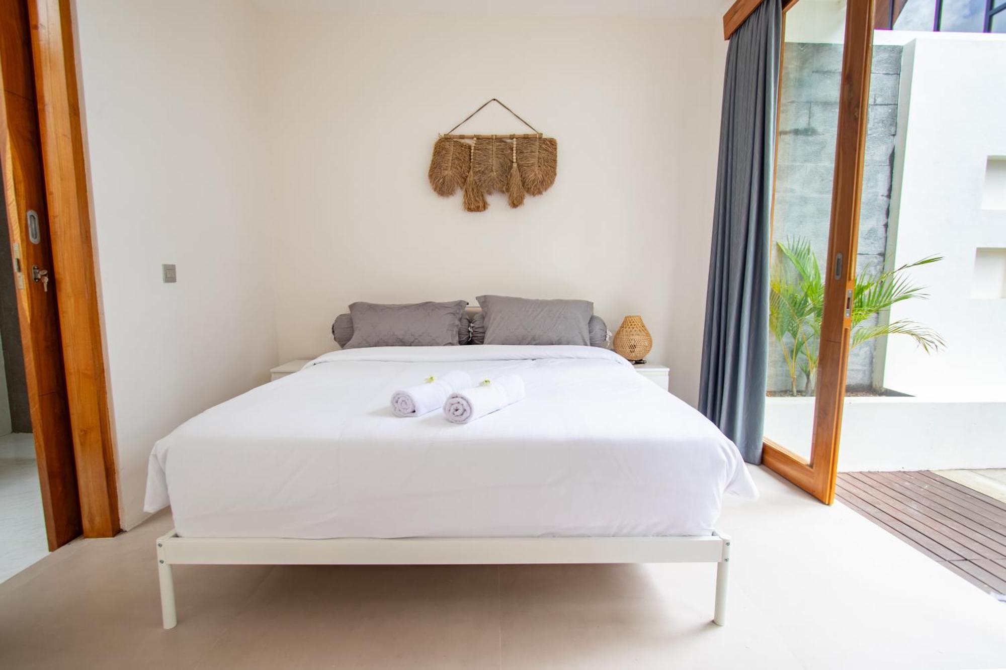 A12 - Private In - Big Pool - New Villa *